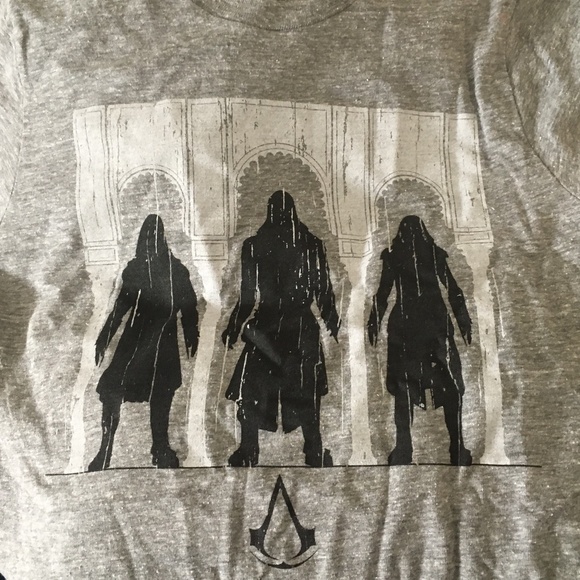 NWT Assassin's Creed t-shirt size S. MOVING SALE - LAST CHANCE - Picture 3 of 9